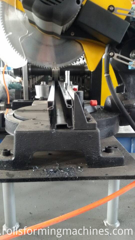 Shutter Door Silenced Guide Machine Shutter Door Silenced Guide Machine